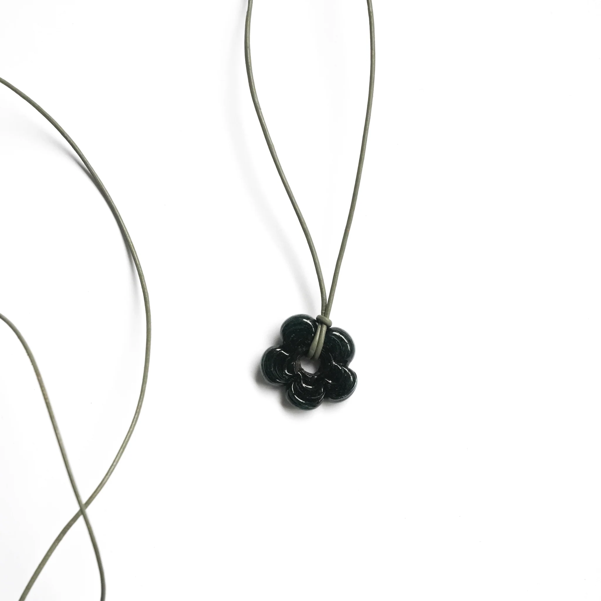 Mini Black Flower Necklace - Image 4