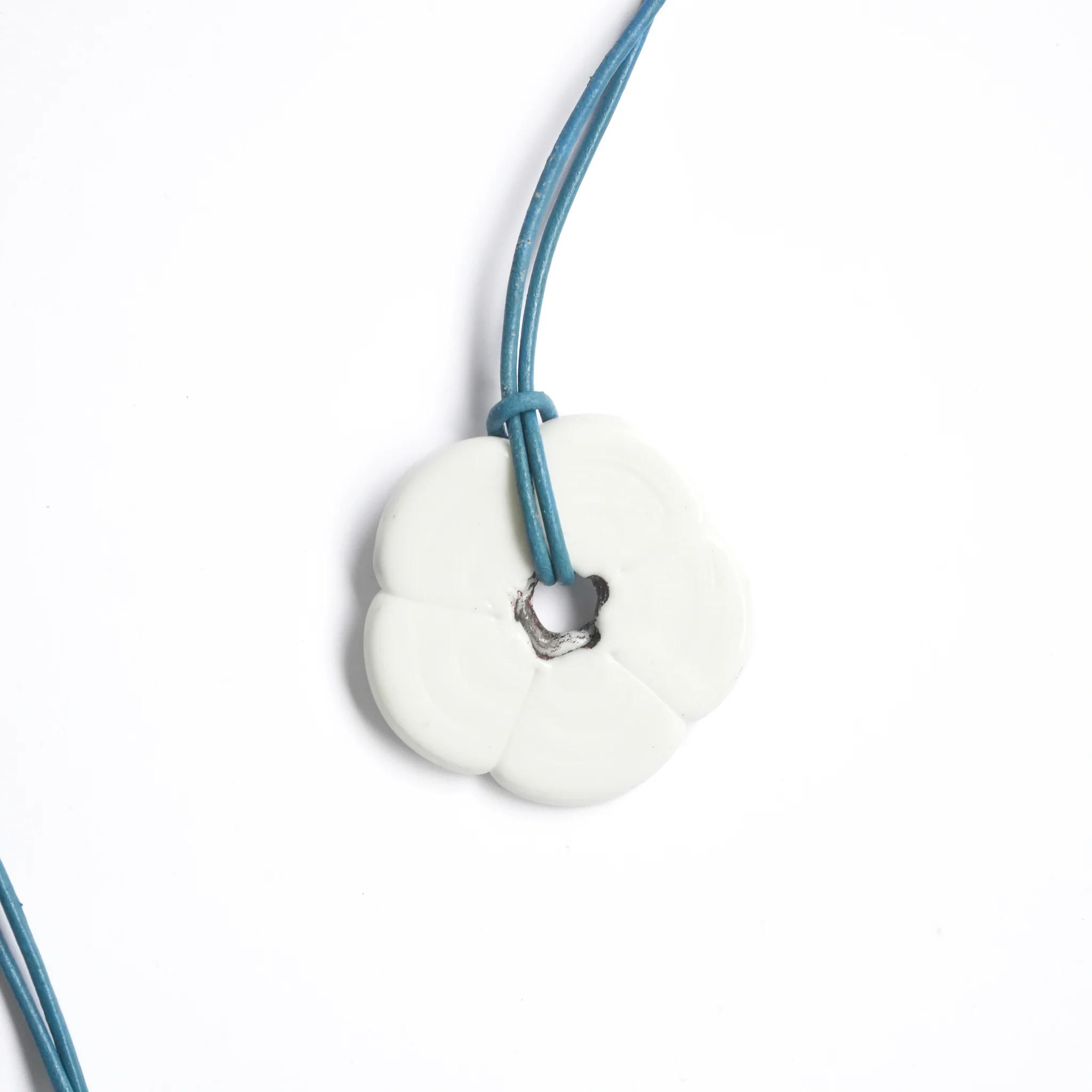 White Flower Necklace - Image 7